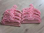 20 stuks lichtroze kapstokken kleerhangers, Ophalen of Verzenden, Gebruikt