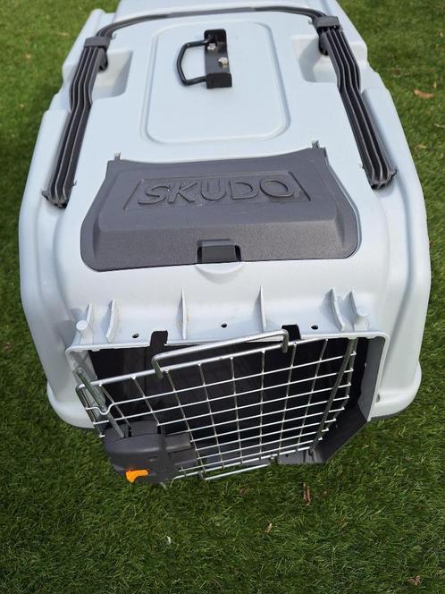 Skudo transportbox / reisbench voor hond of kat – 70x50x52 c, Dieren en Toebehoren, Transportboxen, Zo goed als nieuw, Ophalen
