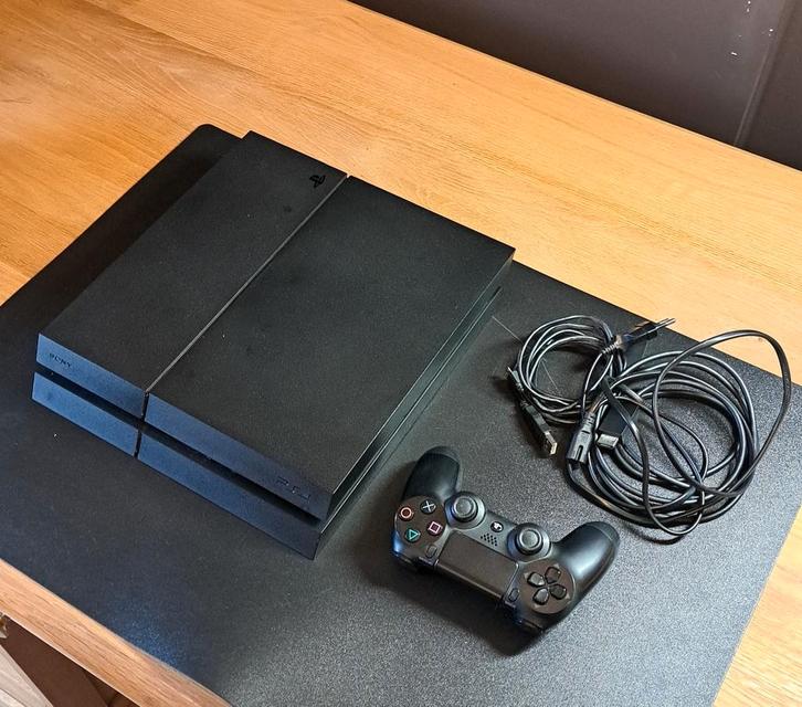 PS4 Ready to Play + Controller: gamen voor een lage prijs!, Games en Spelcomputers, Spelcomputers | Sony PlayStation 4, Zo goed als nieuw