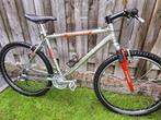 Shimano mountainbike met voorvering, goed onderhouden, Fietsen en Brommers, 49 tot 53 cm, Hardtail, Ophalen, Zo goed als nieuw