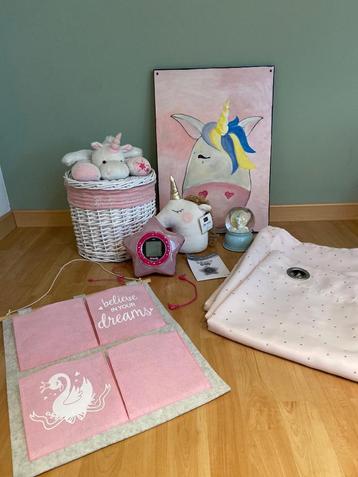 Décorations chambre fille licorne beschikbaar voor biedingen