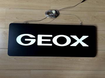 GEOX LED lichtbak / lichtreclame nieuw beschikbaar voor biedingen