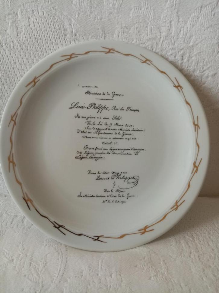 King Louis Phillipe herdenkingsbord van porselein 21 cm, Antiek en Kunst, Antiek | Porselein, Ophalen of Verzenden