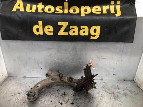 Fusee rechts-voor van een Daihatsu Cuore, Auto-onderdelen, Ophanging en Onderstel, Daihatsu, Gebruikt, 3 maanden garantie, Ophalen of Verzenden