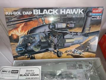 AH-60L DAP BLACK HAWK 1/35 Academy Hobby Models Kits  beschikbaar voor biedingen