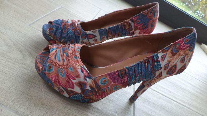 damesschoenen met hogere hak merk : spm maat 40, Kleding | Dames, Schoenen, Zo goed als nieuw, Ophalen