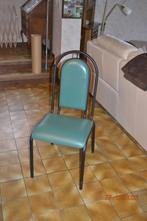 3 nieuwe stoelen, Ophalen