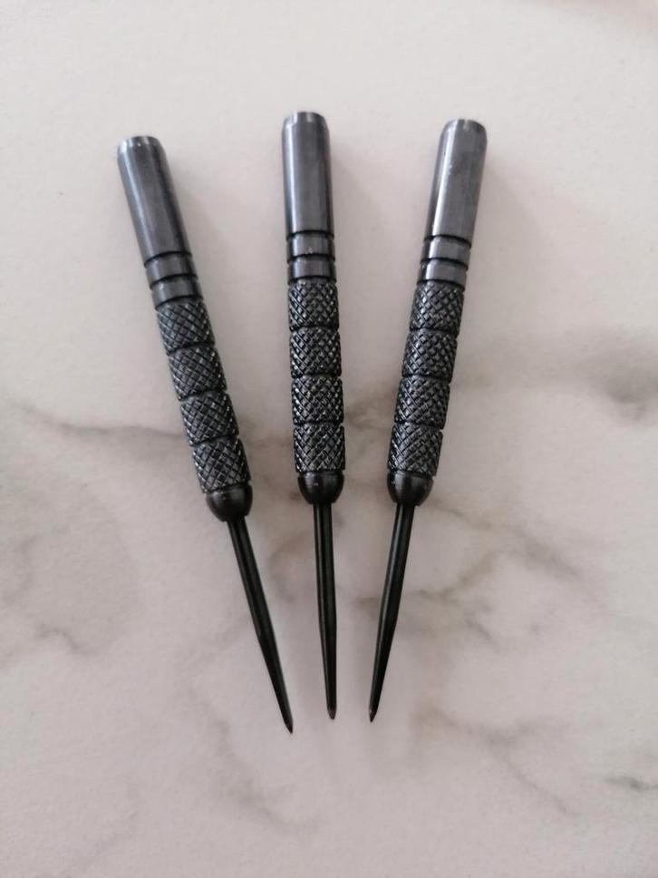 KOTO King Rush Black 24 gram, Sport en Fitness, Darts, Zo goed als nieuw, Flights, Ophalen of Verzenden