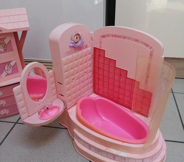 Baignoire Barbie, Enfants & Bébés, Jouets | Poupées, Barbie