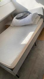 Ikea bed 140x200, Huis en Inrichting, Slaapkamer | Bedden, Ophalen, Zo goed als nieuw
