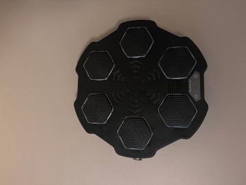 Boksmachine met geluid en licht  beschikbaar voor biedingen