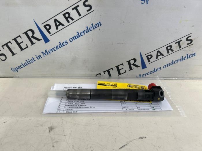 Injecteur (diesel) d'un Mercedes Sprinter, Autos : Pièces & Accessoires, Systèmes à carburant, Mercedes-Benz, Utilisé, 3 mois de garantie