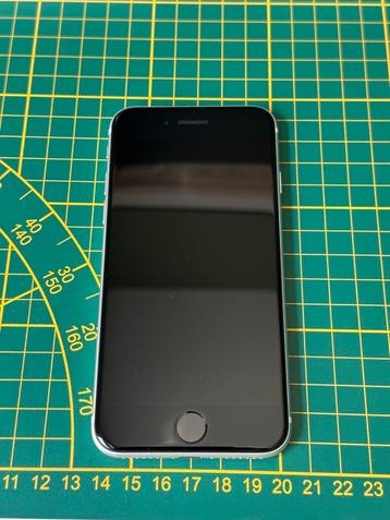 iPhone SE 2020 | 64GB - zo goed als nieuw beschikbaar voor biedingen