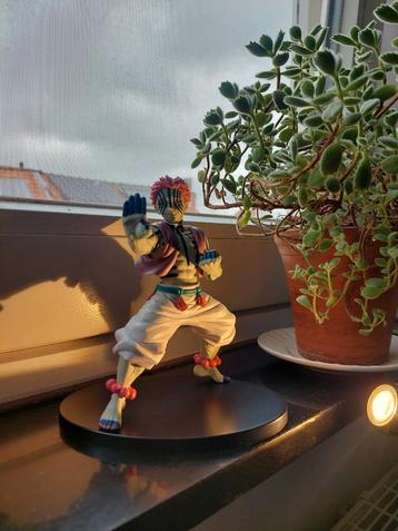 Demon Slayer: Akaza + doos beschikbaar voor biedingen