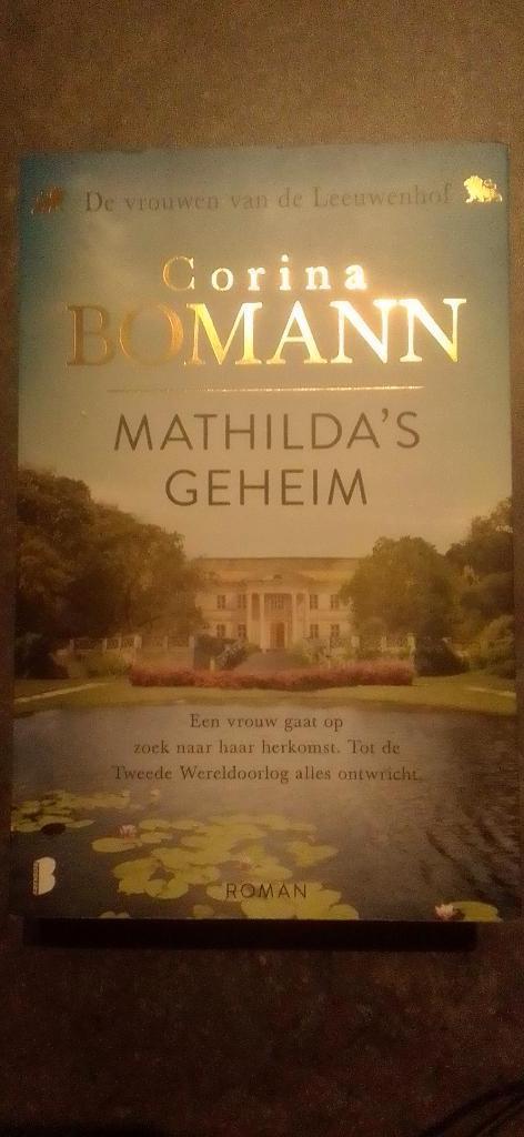 De vrouwen van de Leeuwenhof (Corina Bomann ,trilogie), Boeken, Overige Boeken, Gelezen, Ophalen