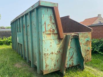 groene container beschikbaar voor biedingen