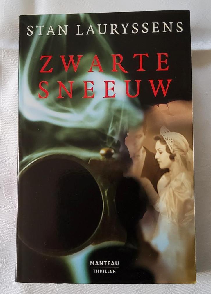 Zwarte Sneeuw van Stan Lauryssens (284 blz.), Boeken, Thrillers, Gelezen, Ophalen
