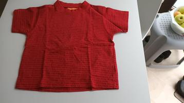 T-shirt - Rood - Maat 98 beschikbaar voor biedingen