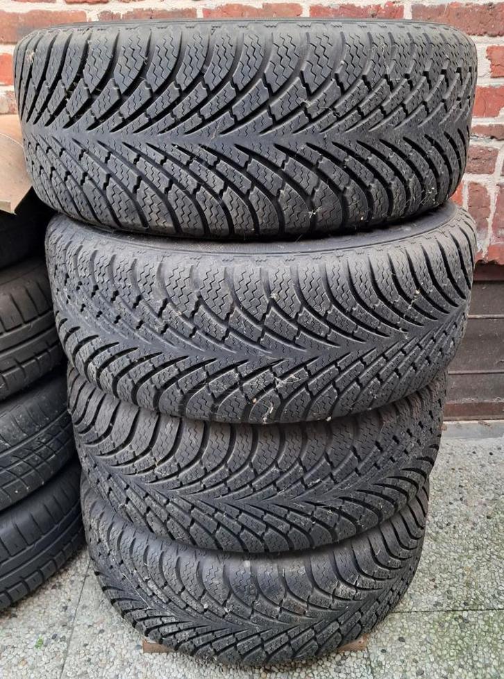 Winterbanden voor BMW E39 - E34 (225/60R15 96H, alu velgen!), Auto-onderdelen, Banden en Velgen, Velg(en), Winterbanden, 15 inch