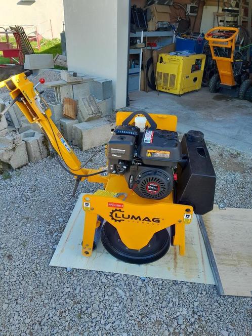 Vibrerende en niet-vibrerende roller VW300PRO, Lumag, nieuw, Tuin en Terras, Tegels en Klinkers, Nieuw, Ophalen of Verzenden