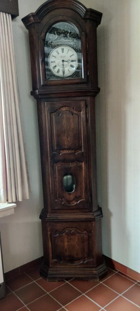 Mooie antieke staanklok, Ophalen