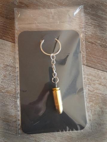 5x Sleutelhangers 9mm (onklaar/onschadelijk) beschikbaar voor biedingen