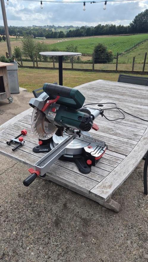 Metabo afkortzaag KGS 216M, Doe-het-zelf en Bouw, Gereedschap | Zaagmachines, Zo goed als nieuw, Afkortzaag, 1200 watt of meer
