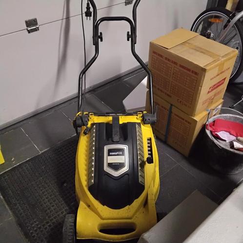 Powerplus grasmachine, Tuin en Terras, Grasmaaiers, Zo goed als nieuw, Ophalen