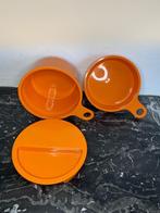 ensemble de 3 tasses à mesurer Tupperware vintage, Comme neuf, Enlèvement ou Envoi, Récipient ou Bol, Orange