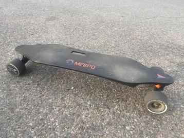 Elektrisch skateboard Meepo v2 beschikbaar voor biedingen