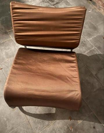 IKEA fauteuil „vintage 2000" in bronzen satijnstof