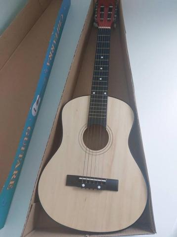 gitaar beschikbaar voor biedingen