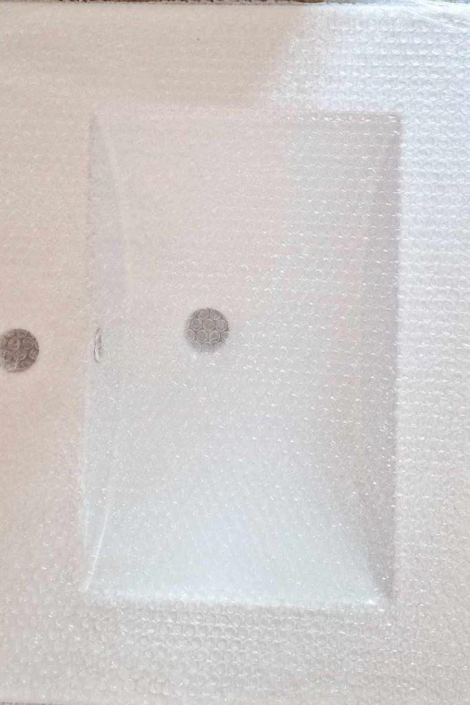 Nieuwe ingebouwde keramische spoelbak + nieuwe spiegel, Doe-het-zelf en Bouw, Sanitair, Nieuw, Wastafel, Ophalen