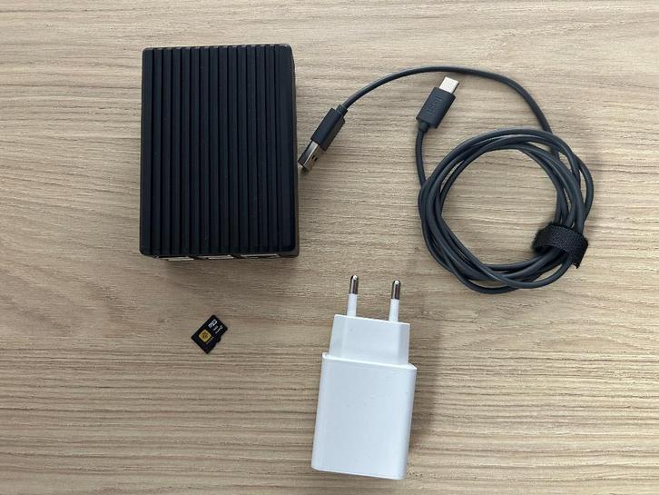 Raspberry Pi 4 Modele B 8GB (6 mois garantie amazon), Hobby & Loisirs créatifs, Composants électroniques, Comme neuf, Enlèvement