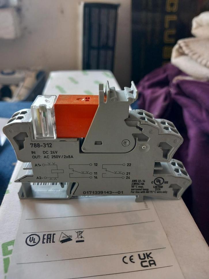 DC Relais (phoenix contact) - nieuw - 2WC, Doe-het-zelf en Bouw, Elektriciteit en Kabels, Nieuw, Ophalen of Verzenden