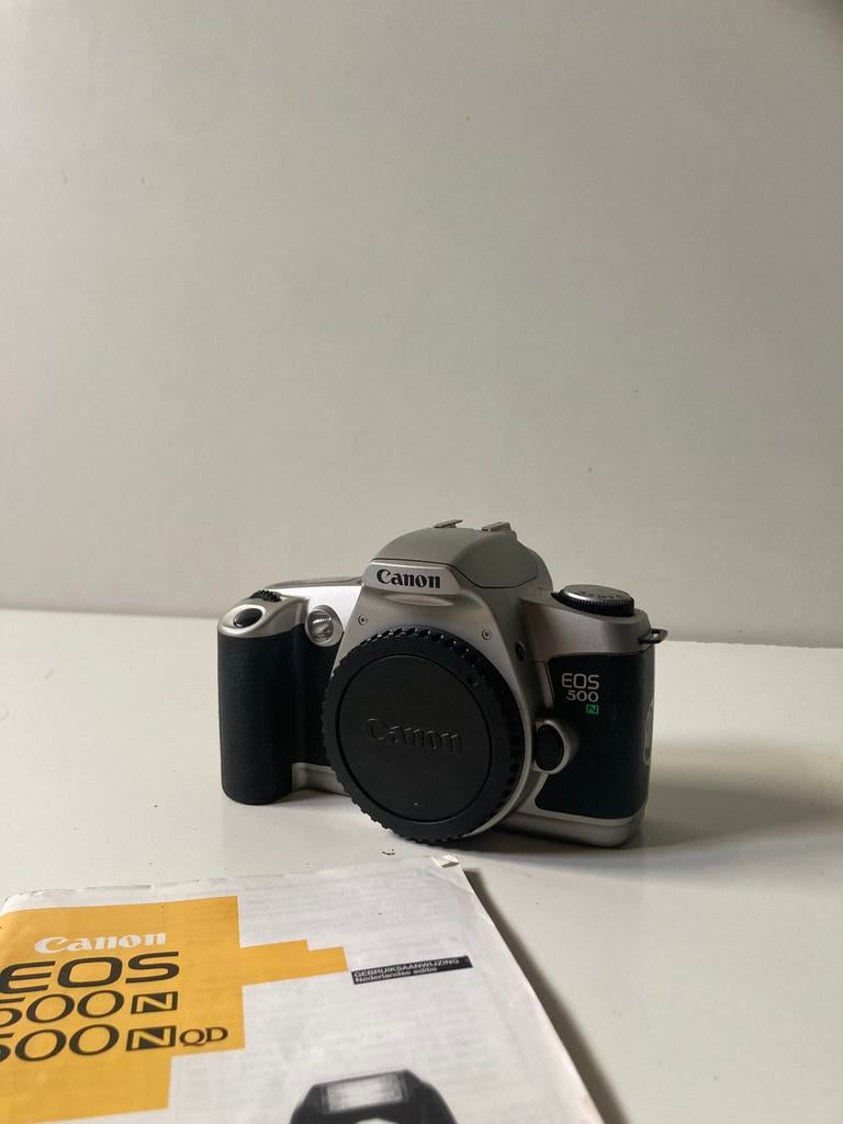Canon 500n analoog camera, Audio, Tv en Foto, Fotocamera's Analoog, Zo goed als nieuw, Canon, Ophalen of Verzenden