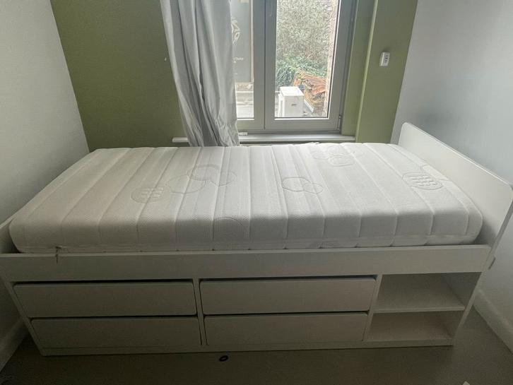 SLÄKT bedframe, Maison & Meubles, Chambre à coucher | Lits boxsprings, Comme neuf, Enlèvement