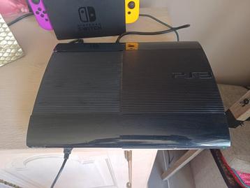 Playstation 3 + 2 consoles + 5 spelletjes  beschikbaar voor biedingen