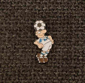 PIN - VOETBAL - FOOTBALL, Envoi, Utilisé, Sport, Insigne ou Pin's