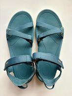 TEVA sandalen in goede propere staat. Maat 37, Kleding | Dames, Sportkleding, Ophalen, Zo goed als nieuw