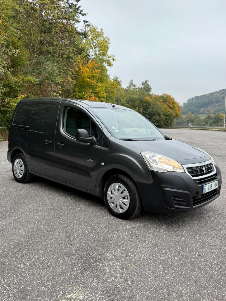 Peugeot Partner 1.6 HDi — 3 zitplaatsen, Auto's, Peugeot, Particulier, Partner, Diesel, Euro 5, Handgeschakeld, Grijs, Ophalen