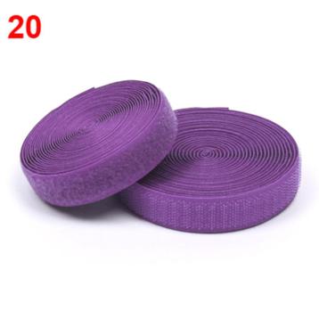 329) Opnaaibaar Velcro / Klittenband 2,5cm Breed disponible aux enchères