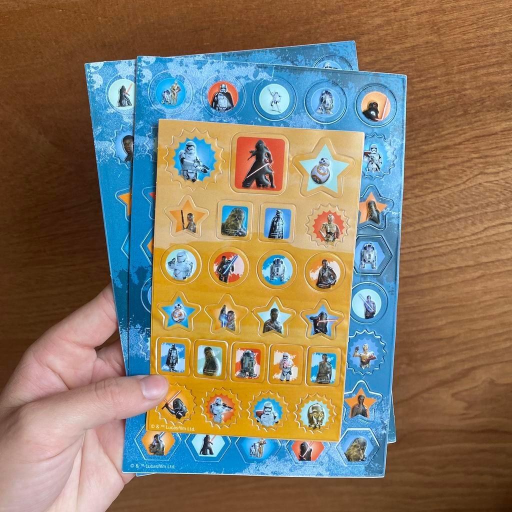 3 Star Wars stickervellen, Verzamelen, Stickers, Zo goed als nieuw, Film, Tv of Omroep, Ophalen of Verzenden