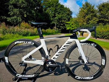 Canyon Aeroad CF SLX 8 Di2*Ultegra*12SP[0km !] *FFWD* Taille