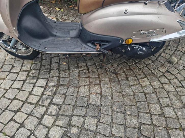 Grande retro scooter, Fietsen en Brommers, Brommeronderdelen | Algemeen, Tank, Ophalen