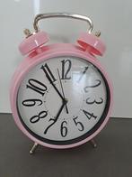 Klok roze en knutelscharen, Ophalen, Zo goed als nieuw