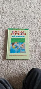 Pakket een klas op stelten, Ophalen of Verzenden, Zo goed als nieuw