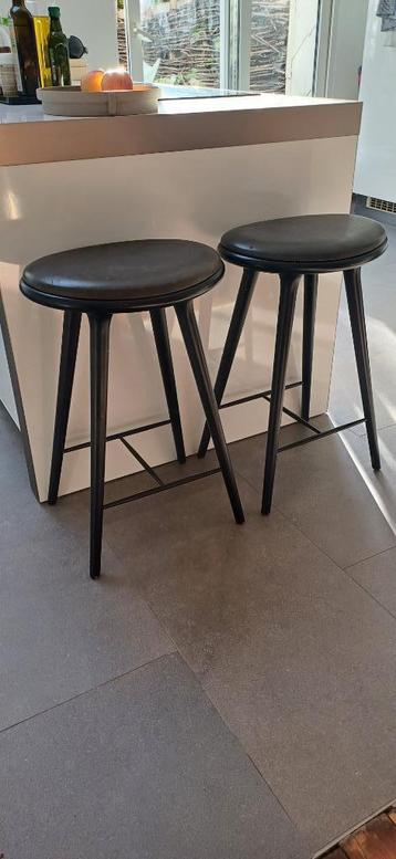 Set High Stools van Mater beschikbaar voor biedingen