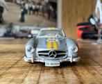 model auto 1:18 Mercedes Benz 300SL bburago, Hobby en Vrije tijd, Modelauto's | 1:18, Ophalen, Zo goed als nieuw, Auto, Burago