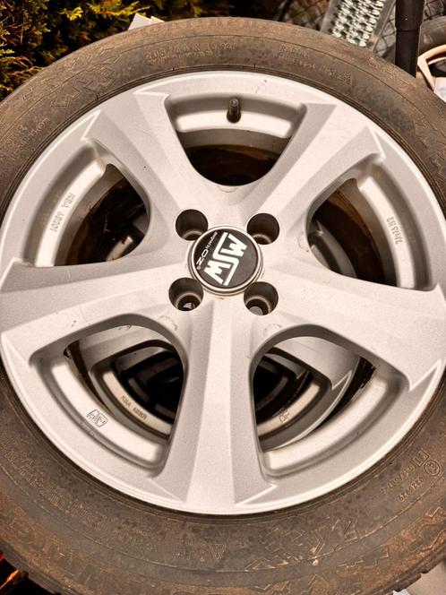 Set velgen met winterbanden, Auto diversen, Wieldoppen, Zo goed als nieuw, Ophalen